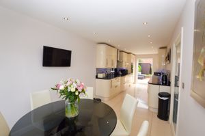 Kitchen/Diner- click for photo gallery